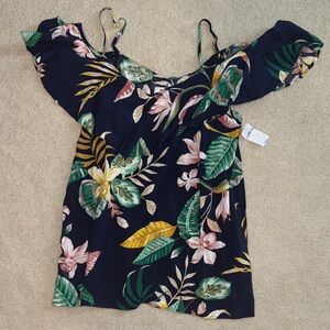 NWT Old Navy Floral Off-Shoulder Blouse